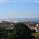 Hostel Captain's Log House Baleal