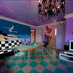 بيت شباب Captain's Log House باليال
