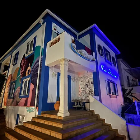 Captain's Log House *