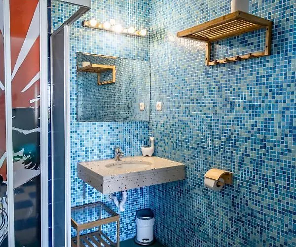 ホステル Captain's Log House *