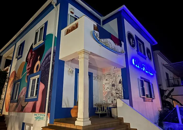 Captain's Log House *