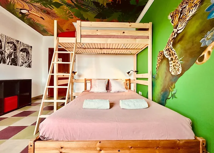 Captain's Log House *