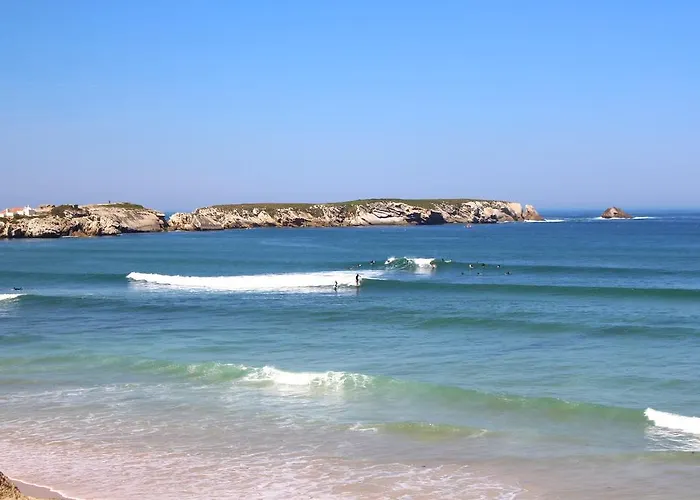 Captain's Log House * Baleal